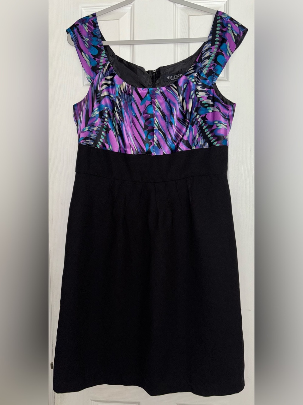 Perceptions New York Dress Women’s Size 14 Butterfly Design Empire Waist Pleated